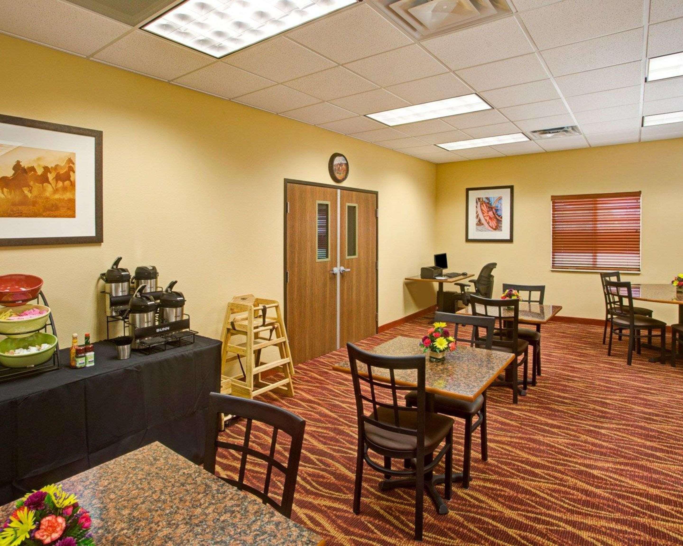 Rodeway Inn & Suites Phillipsburg Exteriér fotografie