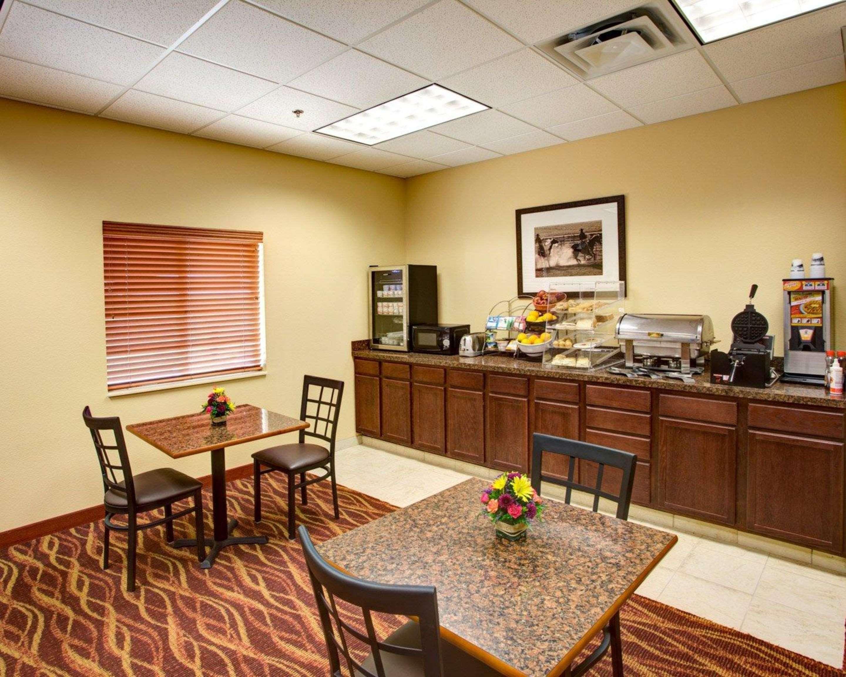Rodeway Inn & Suites Phillipsburg Exteriér fotografie