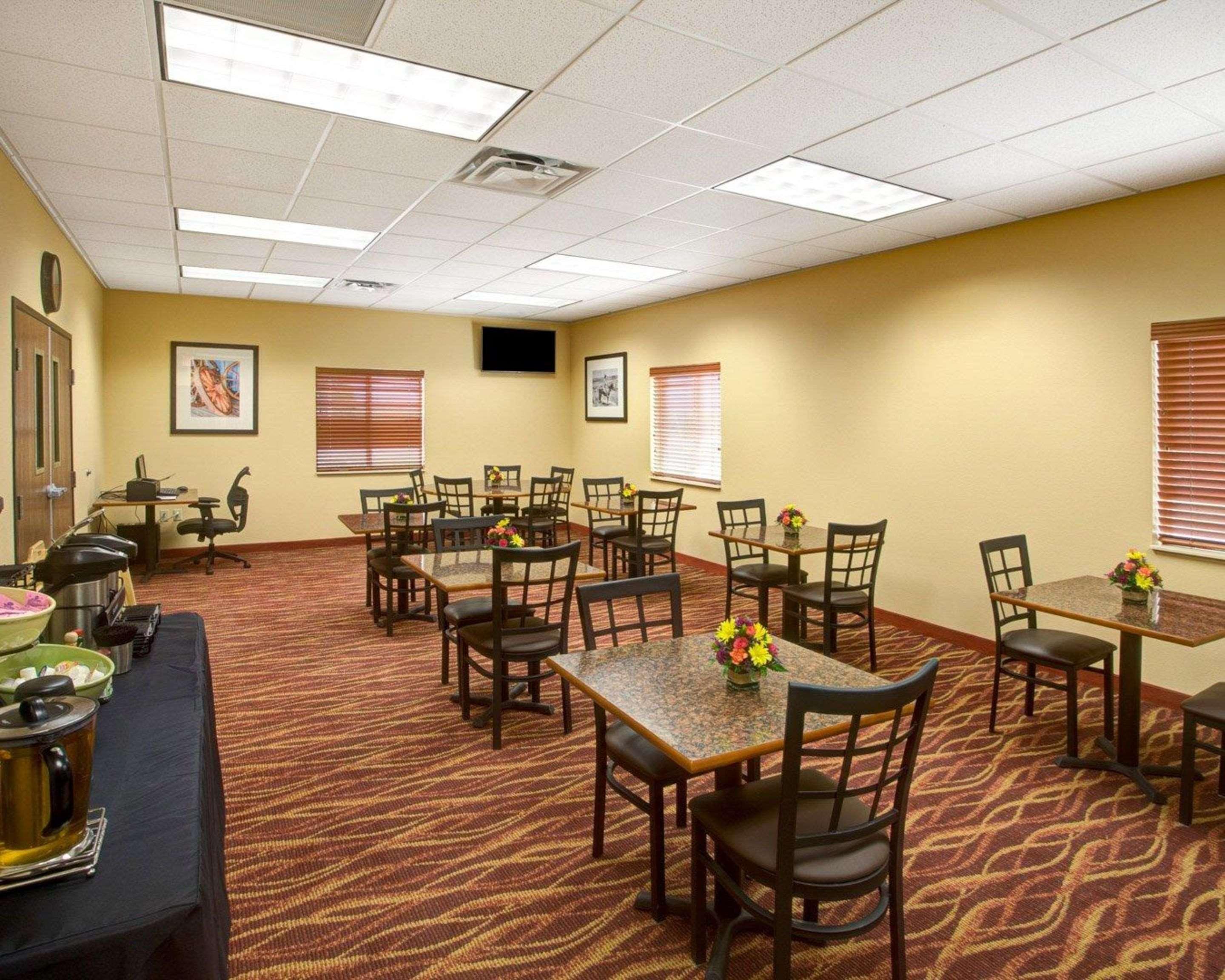 Rodeway Inn & Suites Phillipsburg Exteriér fotografie