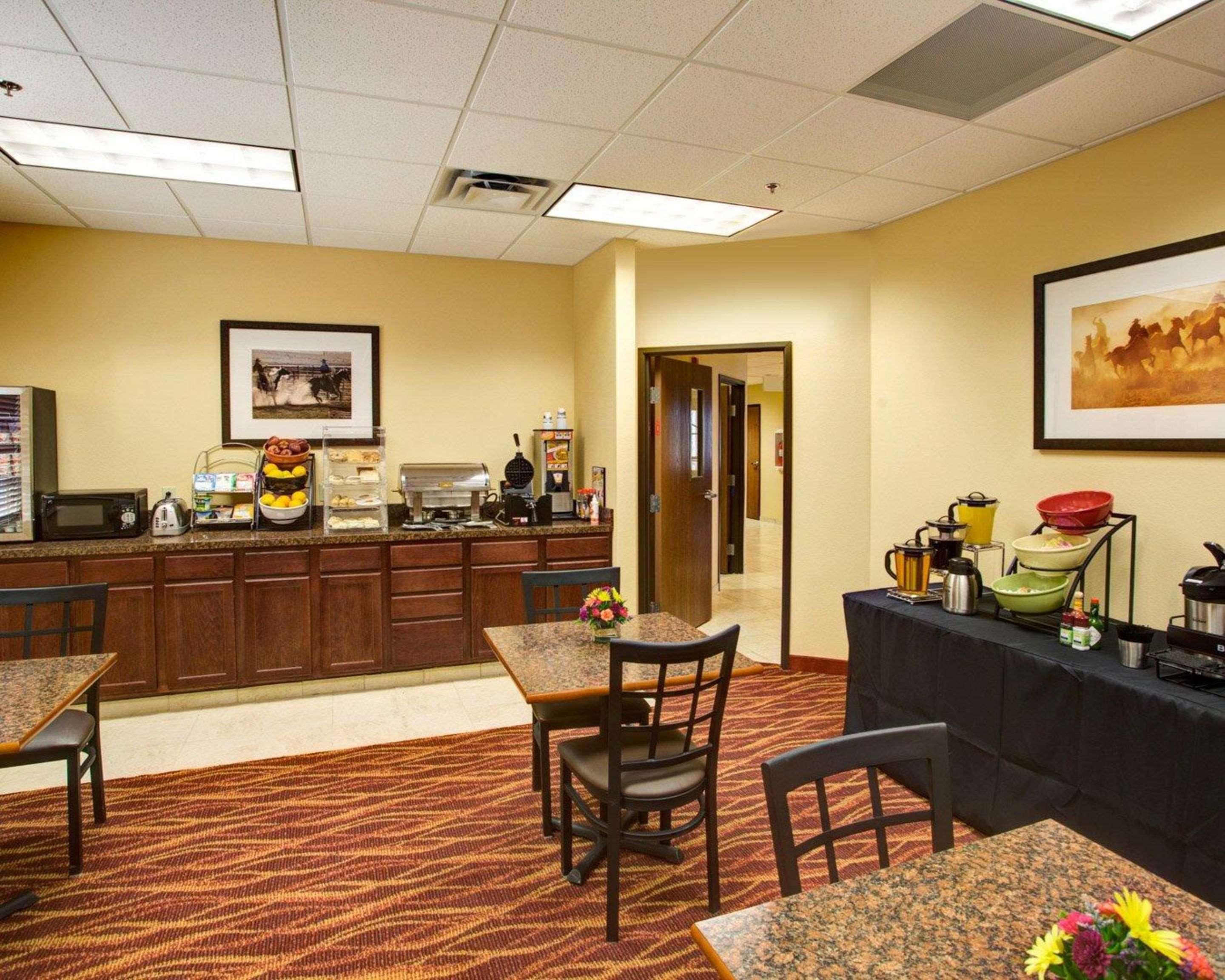 Rodeway Inn & Suites Phillipsburg Exteriér fotografie