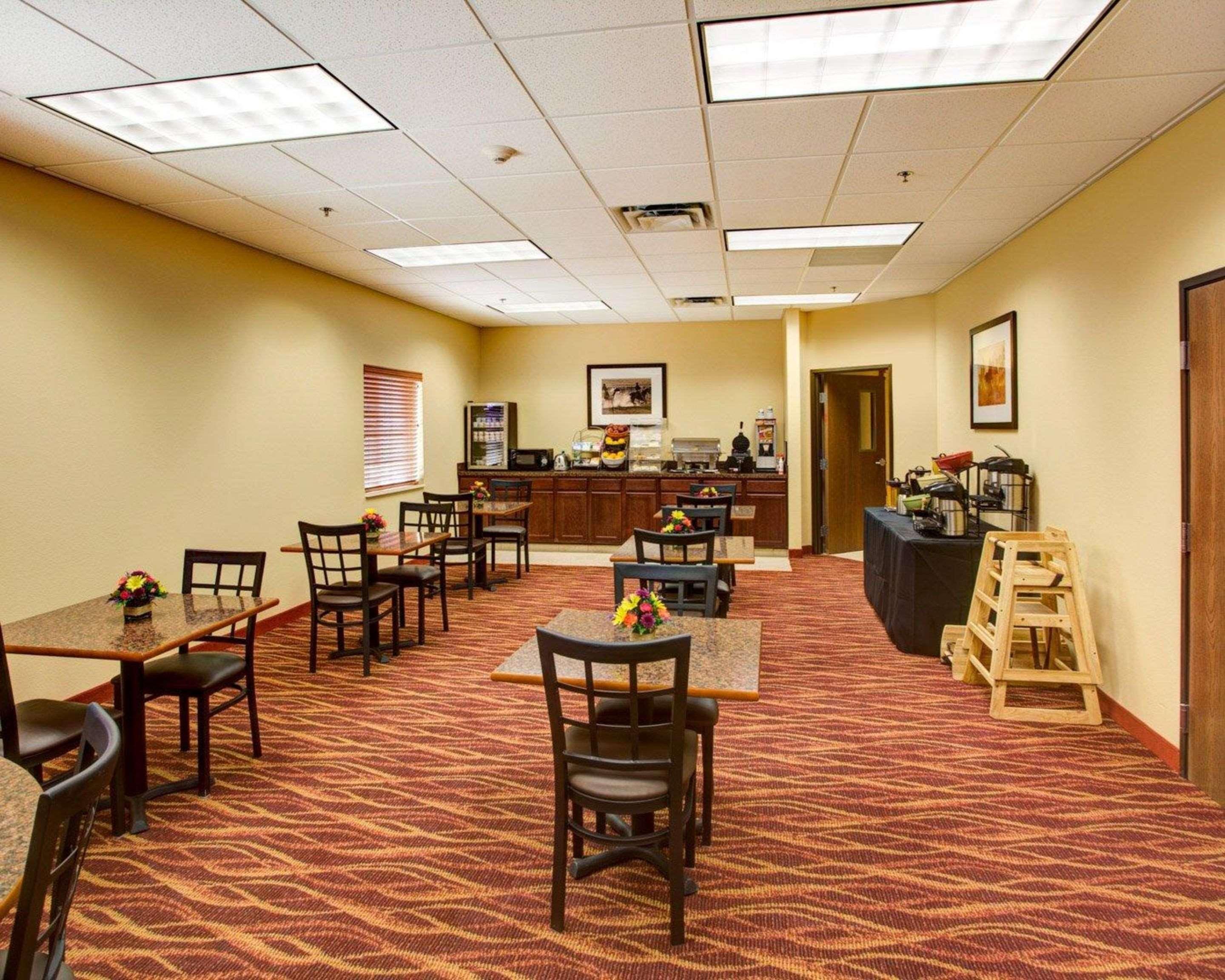 Rodeway Inn & Suites Phillipsburg Exteriér fotografie