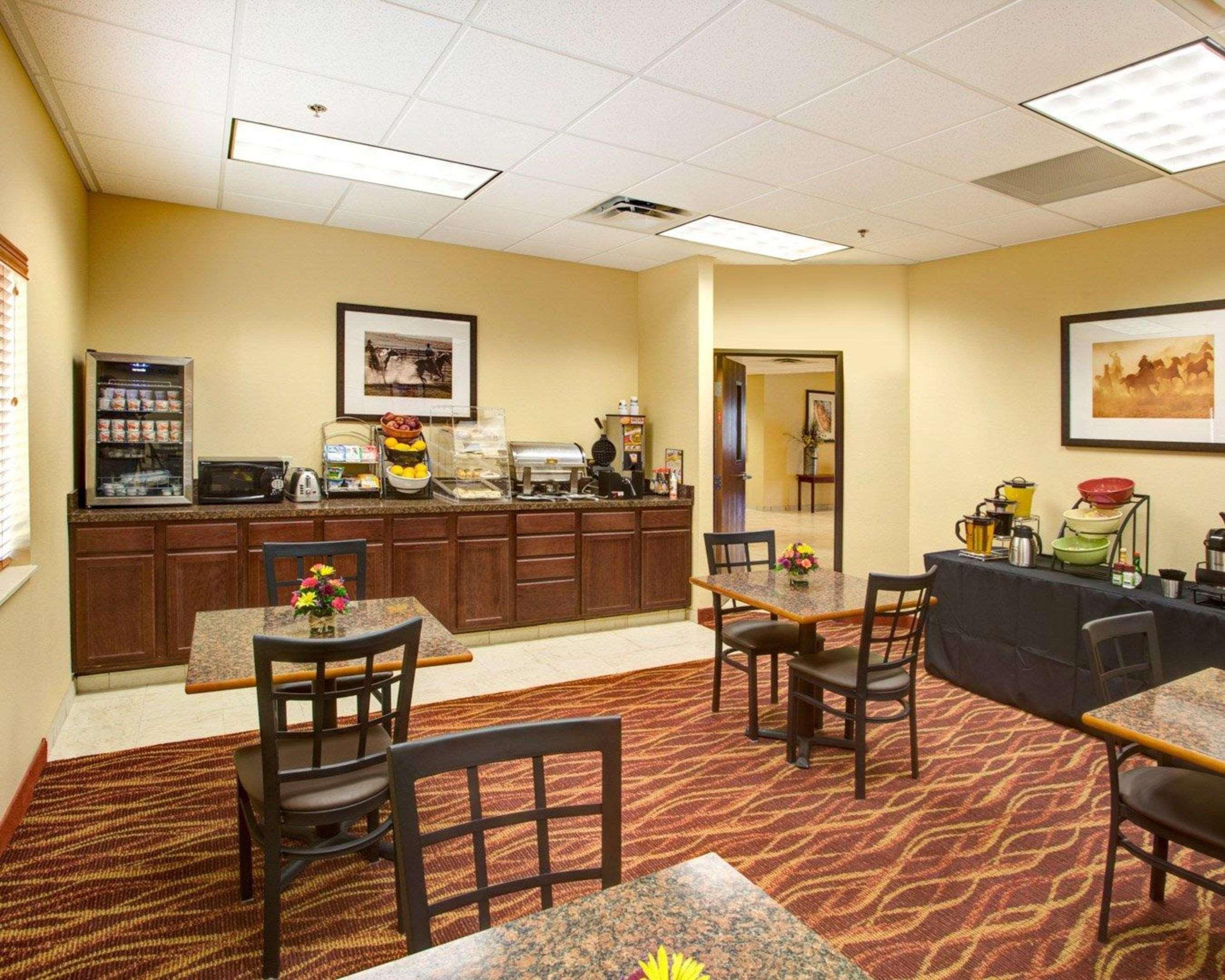 Rodeway Inn & Suites Phillipsburg Exteriér fotografie
