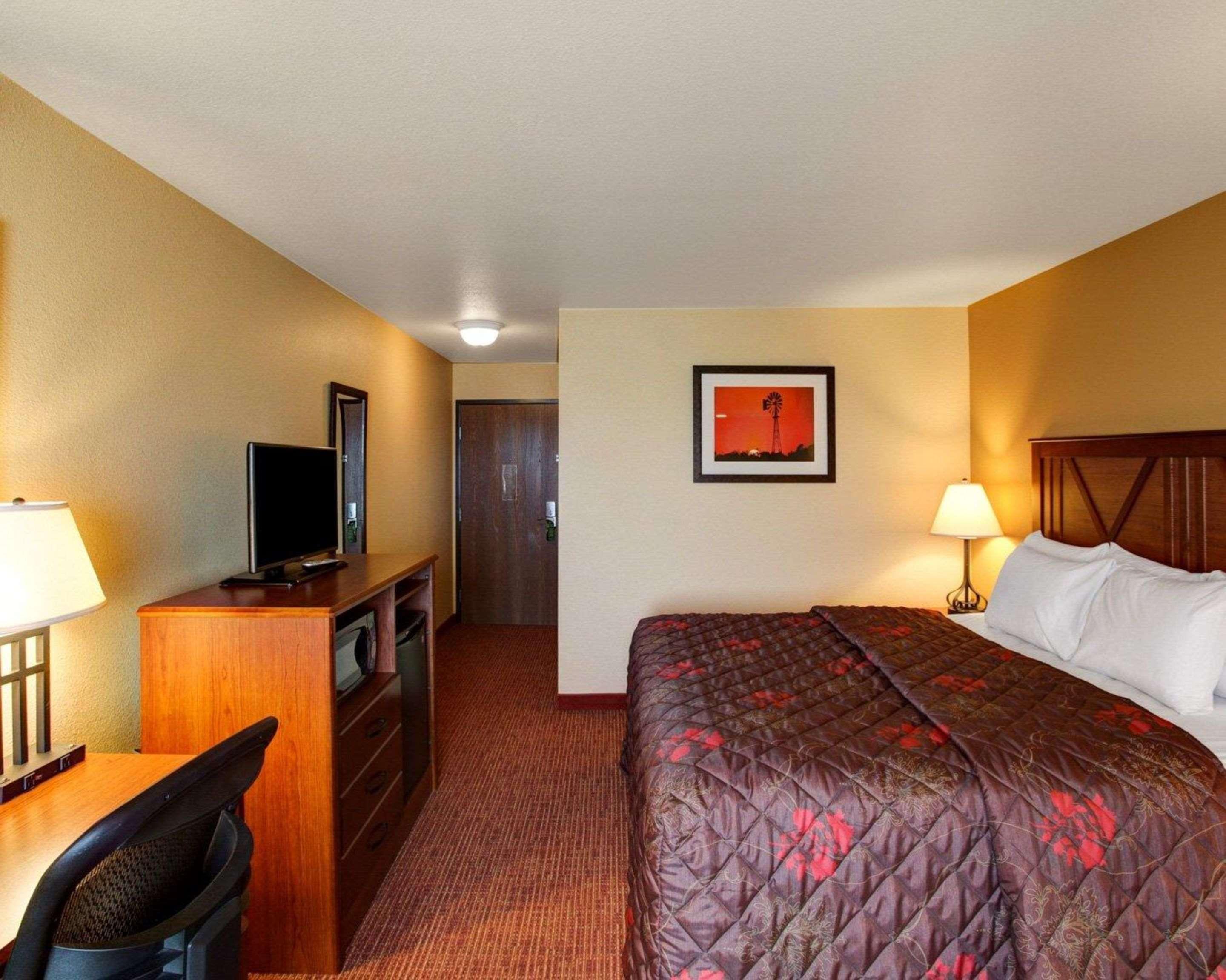 Rodeway Inn & Suites Phillipsburg Exteriér fotografie